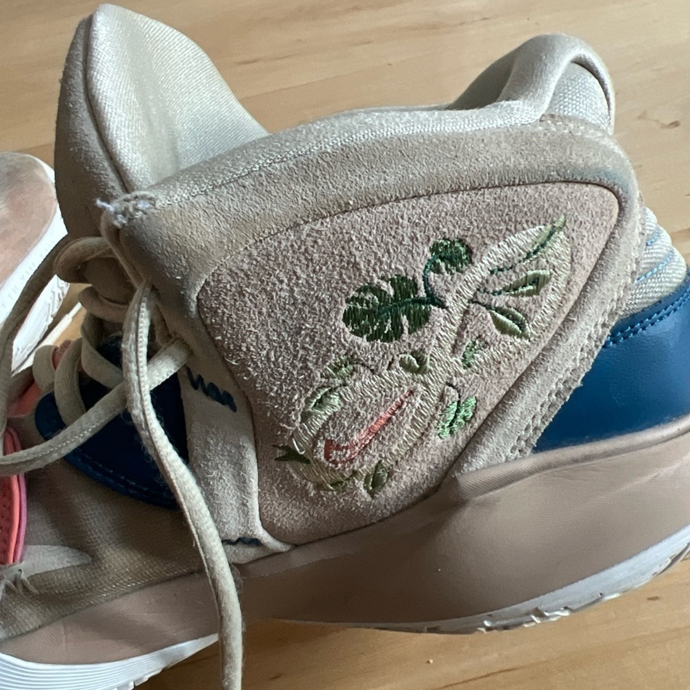 Nike Men’s Kyrie Irving Mother Nature & Father Time Suede size 11 - Picture 10 of 11
